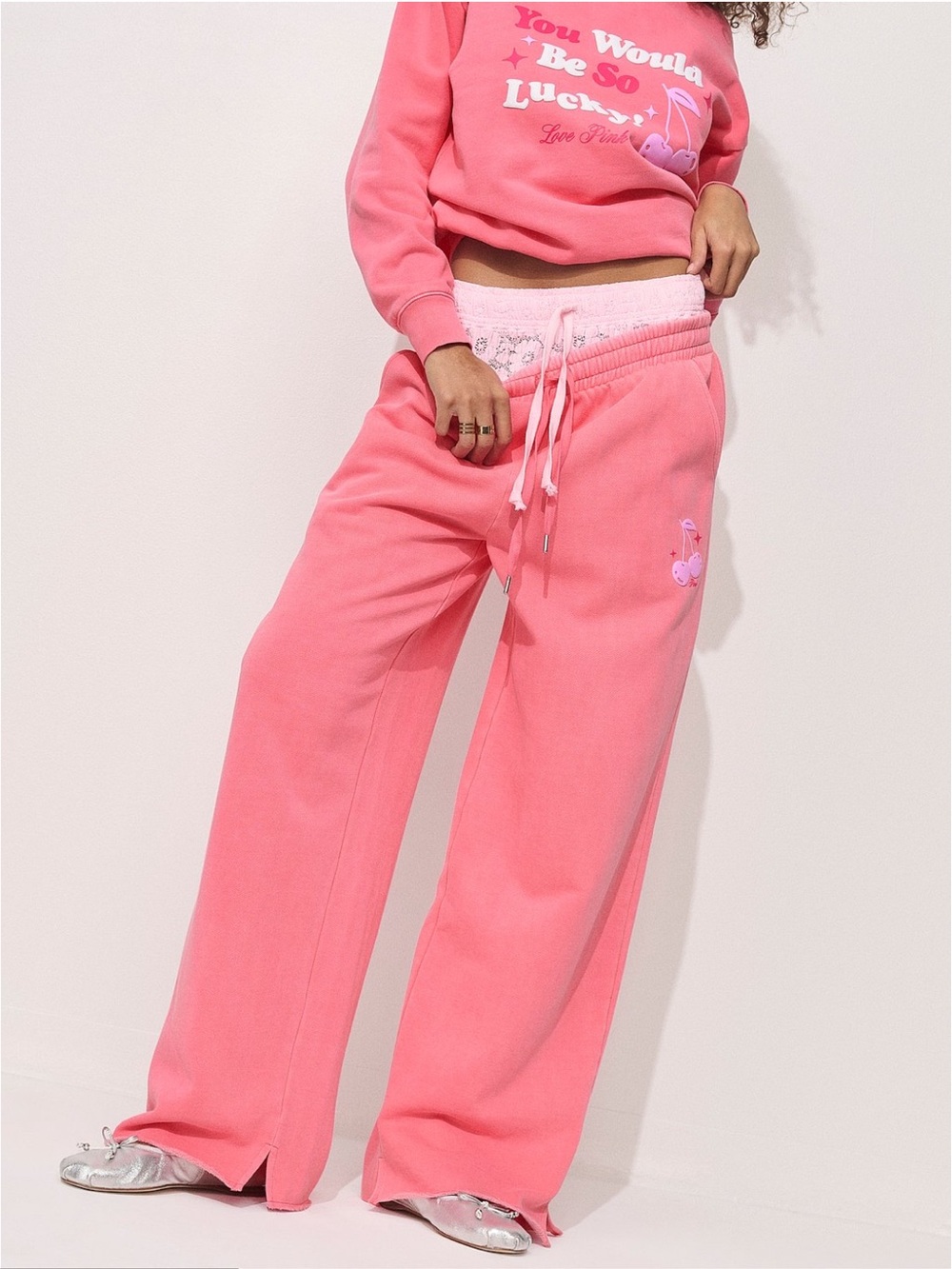 PINK Victoria's Secret Campus Fleecer Wide-Leg Split-Hem Sweatpants
